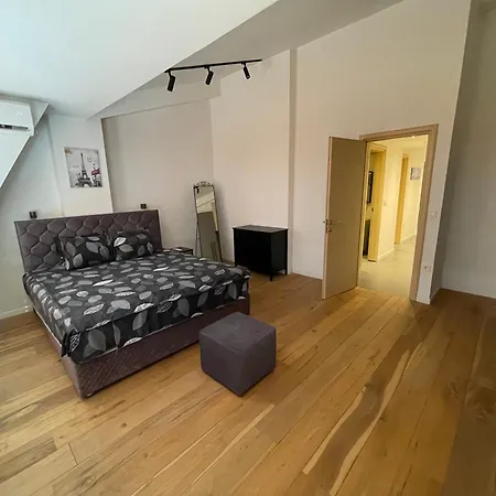 Апартаменты Lyra Haven Loft *